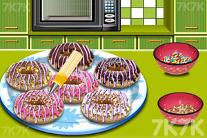 《美女做甜甜圈》游戏画面2