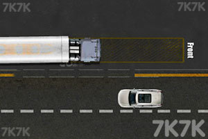 《超长卡车停靠》游戏画面2